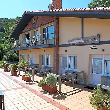 Hotel Metrokua 2*